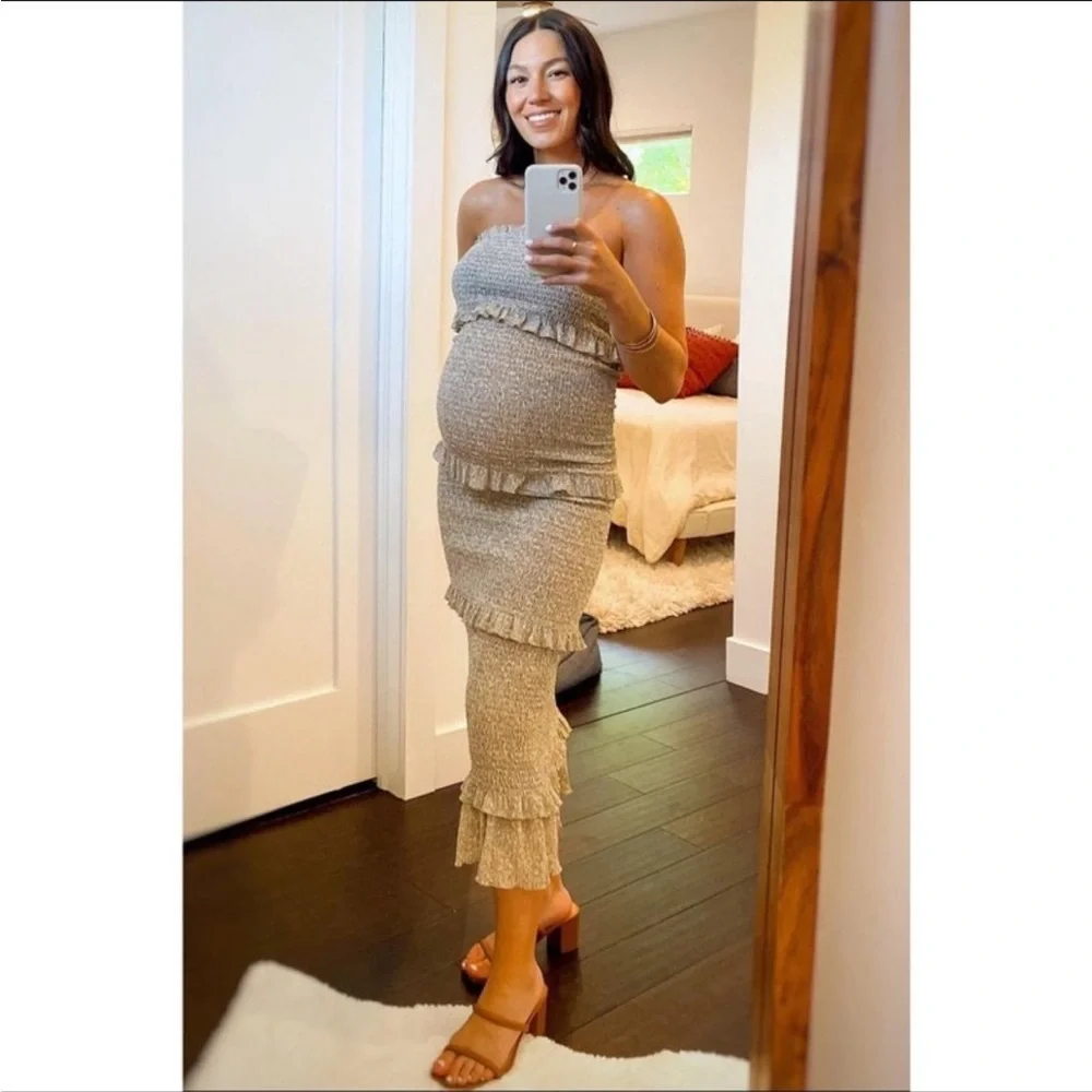 NWOT PinkBlush Taupe Leaf Print Smocked Fitted Maternity Midi Dress Taupe Medium